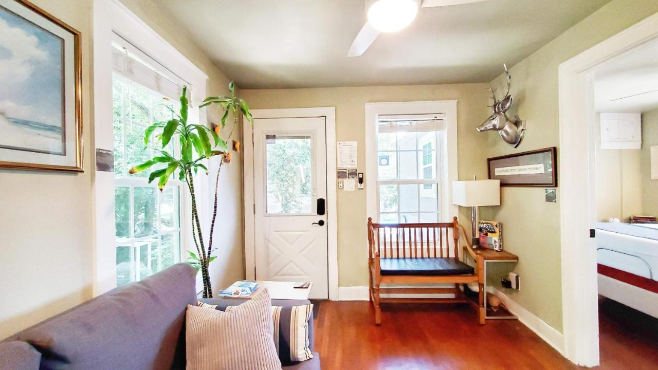 אוסטין Ut Moody Center Downtown Eco Pecan Tree House Free Wifi Parking Quiet Office מראה חיצוני תמונה