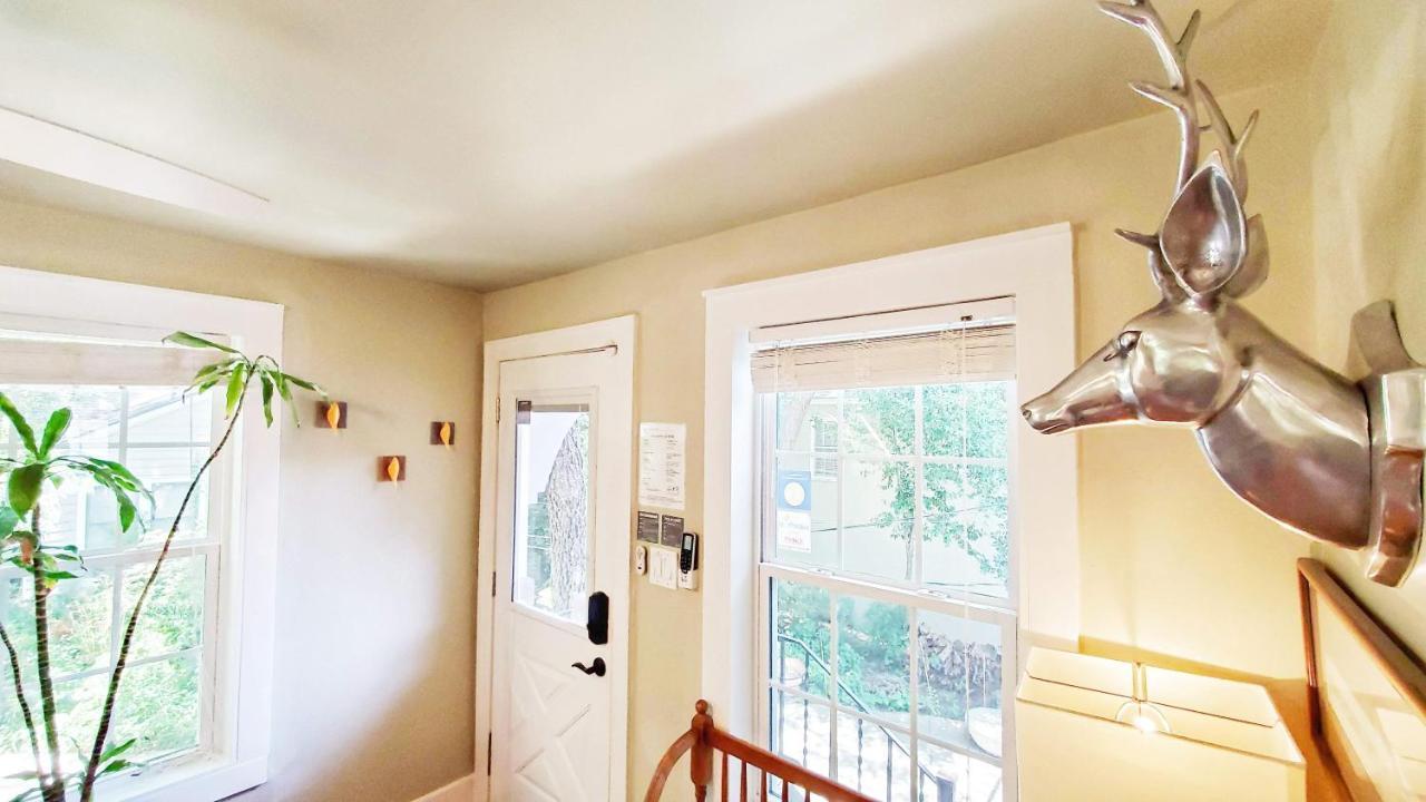אוסטין Ut Moody Center Downtown Eco Pecan Tree House Free Wifi Parking Quiet Office מראה חיצוני תמונה